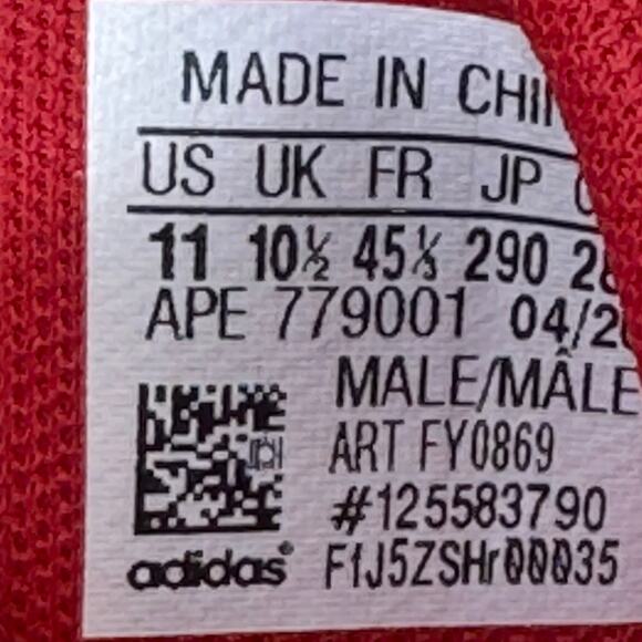 Athletic_Shoes
